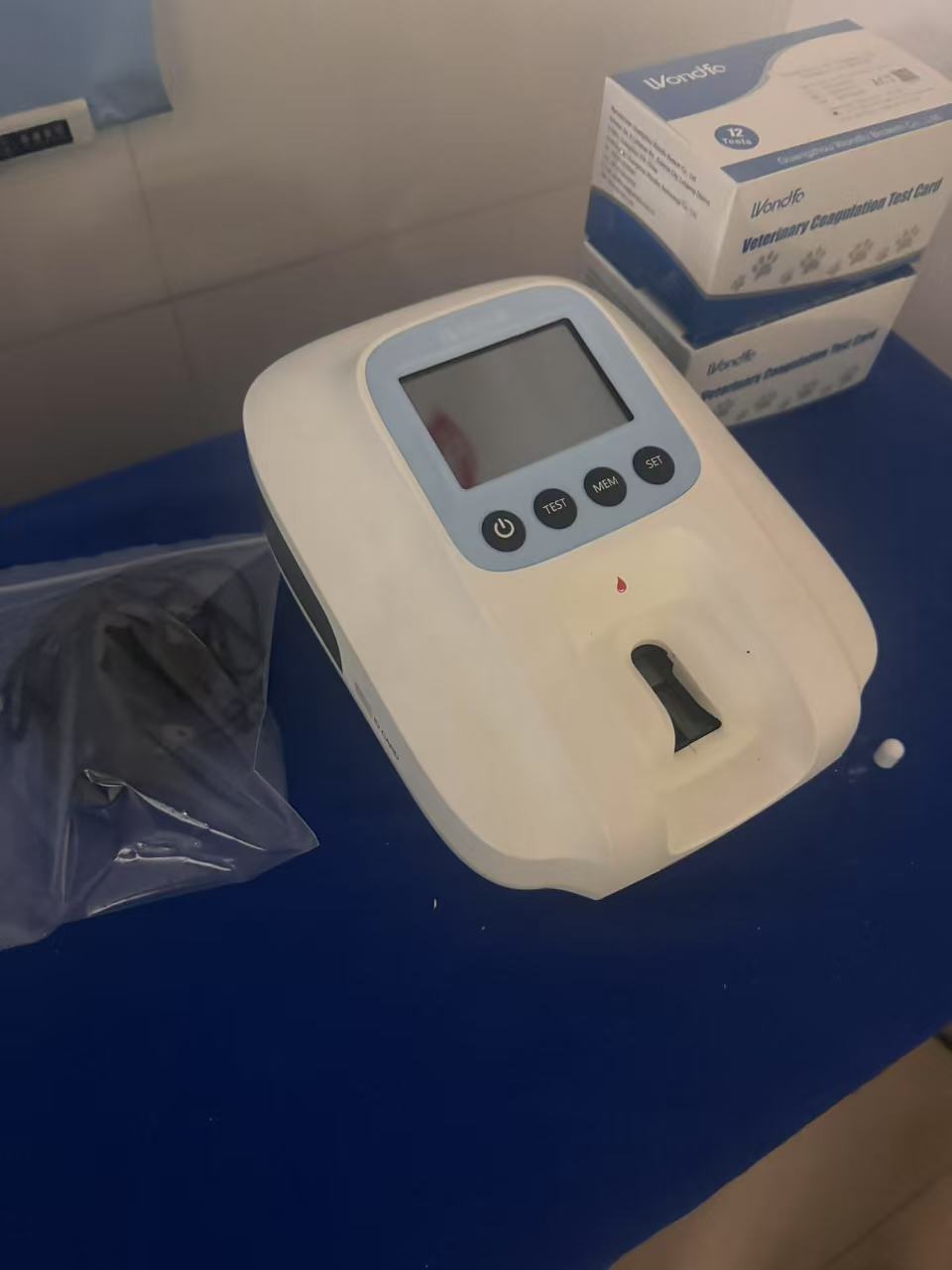 Medical Devices Supplies Blood - Veterinary Blood Analyzer 评论和价格